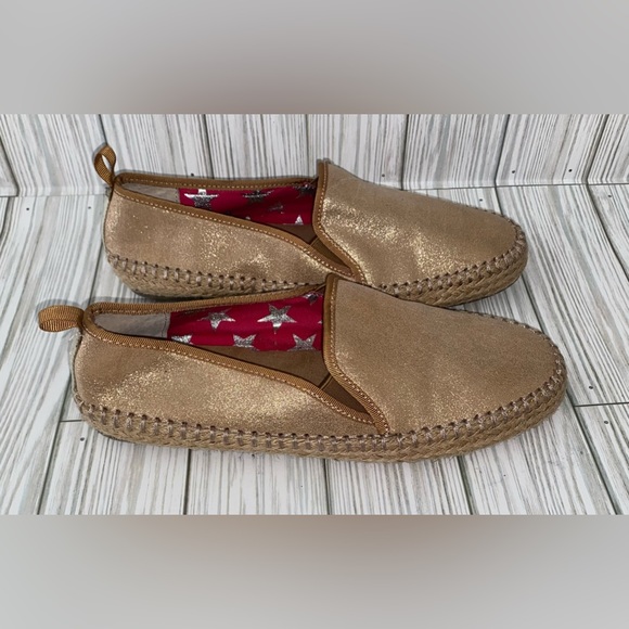EMU AUSTRALIA Girls Gold Slip On K6 - Picture 2 of 11